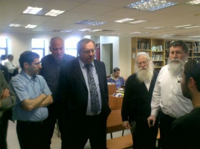מסתבר שכשהם רוצים הם יכולים ללכת ביחד