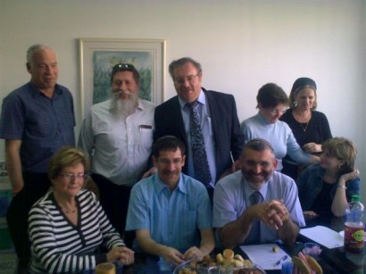בן ארי ואורבך במפגן חיוכים משותף