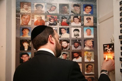 השר אטיאס במוזיאון גוש קטיף: די לנסיגות חד צדדיות