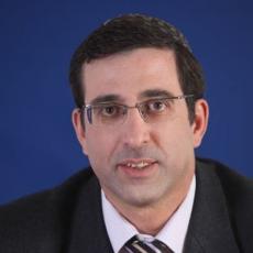 לא ייתכן שהפטריארך ישתה מים והציבור ישלם את החשבון