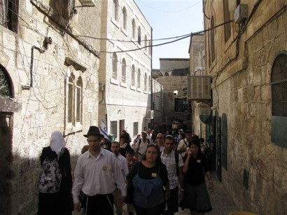 עלייה של עשרות אחוזים במספר המבקרים בעיר העתיקה בחול המועד