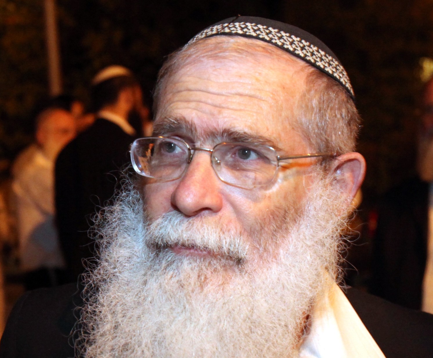 הרב לבנון לתלמידיו: אפשר להשאר באולם עם אטמי אזנים