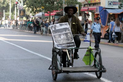 המסתננים מסודן מגייסים את השואה כדי להשאר בארץ