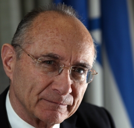 לנדאו: "לא חוק עוקף בג"צ, בג"צ עוקף חוק"