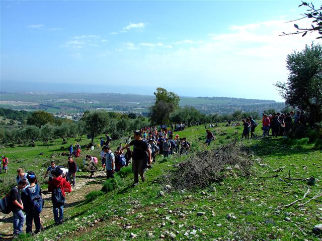 י"א באדר: שבט הרא"ה של בני עקיבא עולה לביריה