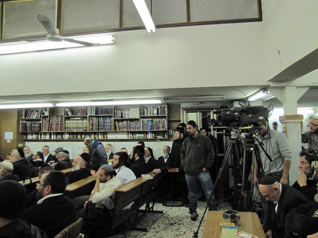 תמונות מכנס התמיכה ברב דב ליאור וברב יעקב יוסף