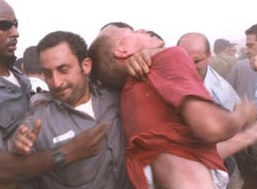 ההסטוריה של האלימות המשטרתית בחוות גלעד