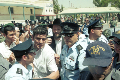 תזכורת: פוליטיקאי מבריק, הסכמי אוסלו, ההרשעה בשוחד