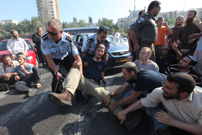 תמונות: ההפגנות הסוערות בעקבות מעצר הרב דב ליאור