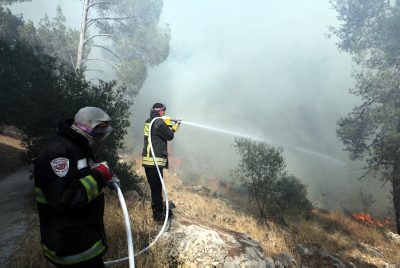 תמונות משרפת הענק שמשתוללת בפאתי ירושלים