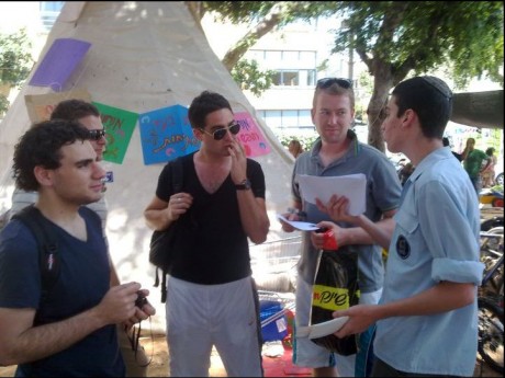 תזכורת במאהל ברוטשילד: גם יונתן פולארד צריך בית