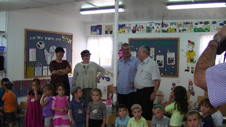 גלריה: פתיחת שנת הלימודים תשע"ב ברחבי הארץ