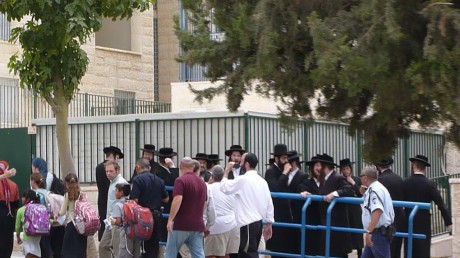 חרדים הפגינו בבית שמש: ילד בן תשע נפגע מאבן