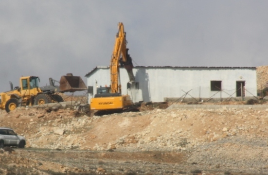 המנהל האזרחי הרס כפר ערבי שסיכן את נוסעי כביש בגין