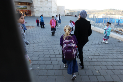 תמונות: נעמה מרגוליס חוזרת  לבית הספר