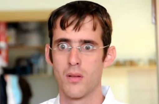 אנדרדוס: מה קורה כשמגישים קינוח חלבי בארוחה בשרית?