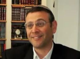 הרב לאו: לא אמרתי שאני מתפלל שהרב אלישיב ימות