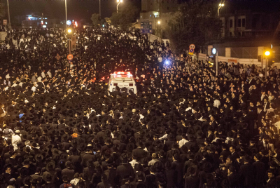 רבע מיליון איש ליוו את הרב אלישיב זצ"ל למנוחות