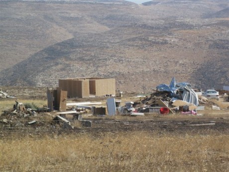 אחרי ההריסה: במעוז אסתר החלו לבנות את המאחז מחדש