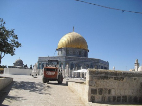 אחרי שמונה ימים: הר הבית שב ונפתח לכניסת יהודים