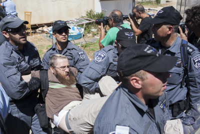 גלריית תמונות: כך פונה הישוב מגרון