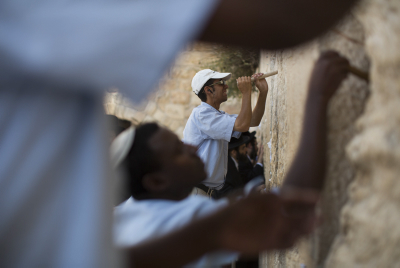 תחל שנה וברכותיה: בכותל מפנים מקום לבקשות חדשות
