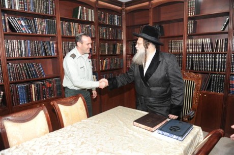 המוזיקה חיברה בין צה"ל לחסידות מודזי'ץ