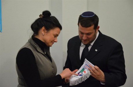 משרד החוץ של השומרון כובש גם את ברלין ושטוקהולם
