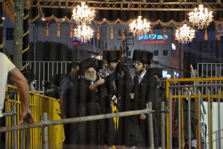 גלריית תמונות: חתונת נכדו של האדמו"ר מבעלזא