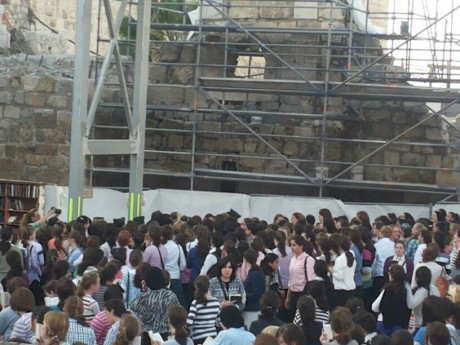 מחאת הנשים: נשות הכותל נשארו מחוץ לרחבת הכותל