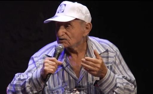 צפו: הפלמ"חניק שמתגעגע לניגונים חסידיים