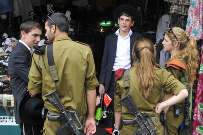 שו"ת סמס: מי יותר חשוב דרוזי שמתגייס לצה"ל או חרדי שלא מתגייס?