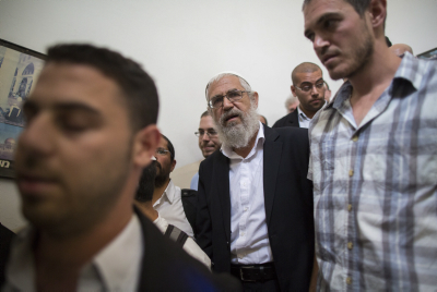 מהומה במגדל: צעק לרב אלון "תגיד חטאתי" והוצא