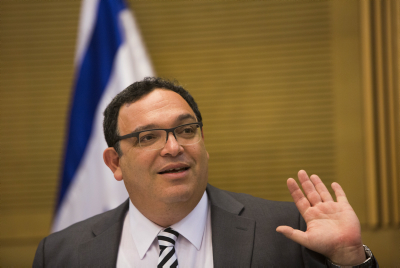 "תרמתי לחינוך יותר מכל מבקריי מהמגזר"