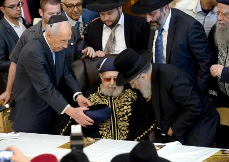דור שני: הרב יצחק יוסף הוכתר לראשון לציון