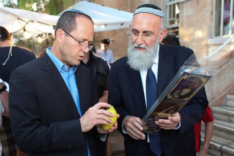ברקת בשוק ארבעת המינים: ירושלים מאוחדת בחג הסוכות