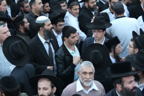 גלריית תמונות: מאות אלפים גודשים את הרחובות