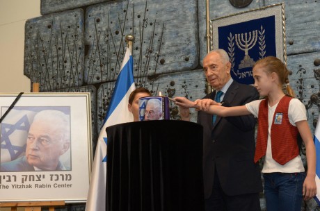הבן של רבין באזכרה: "זו רשעות זדונית ושימוש ציני לטעון שהטרור הוא בגלל אוסלו"