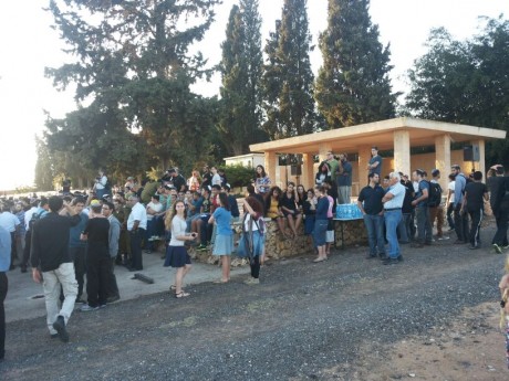תמונות מהלווית הרב אברהם צוקרמן זצ"ל