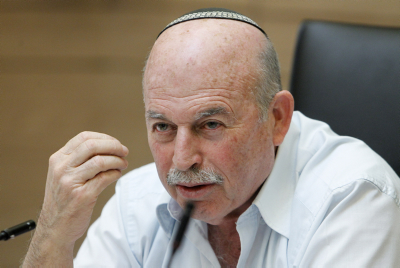 בשורה לחברות במשק: נדחתה הפחתת גובה המחזור השנתי