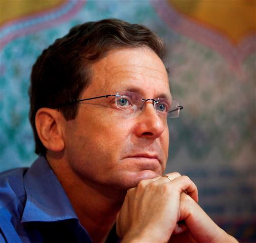 שוב עריפת ראשים בעבודה: שלי הודחה ובוז'י נבחר