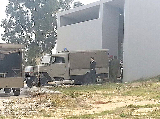 שמונה אלופי צה"ל ישאו את ארונו של אריאל שרון