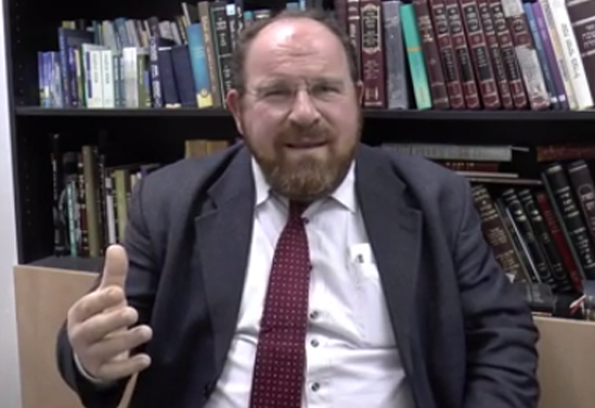 פרשת תרומה: במה הרב שלמה זלמן אויערבך היה מחמיר?