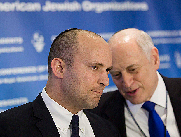 בנט מתנגד להמשך שחרור מחבלים: זה פרס לאבו-מאזן