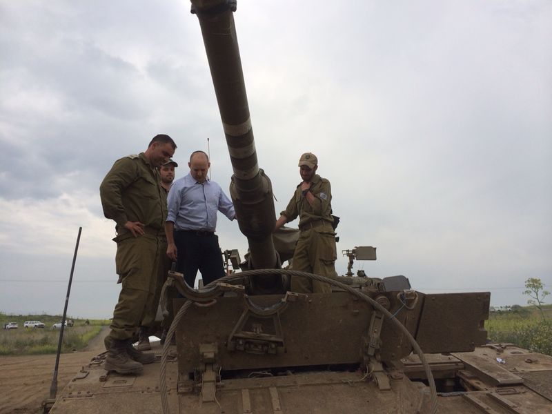 בנט במצפה קונטרה: "אבו מאזן הוא גירסה קיצונית יותר של אסד של 99'"