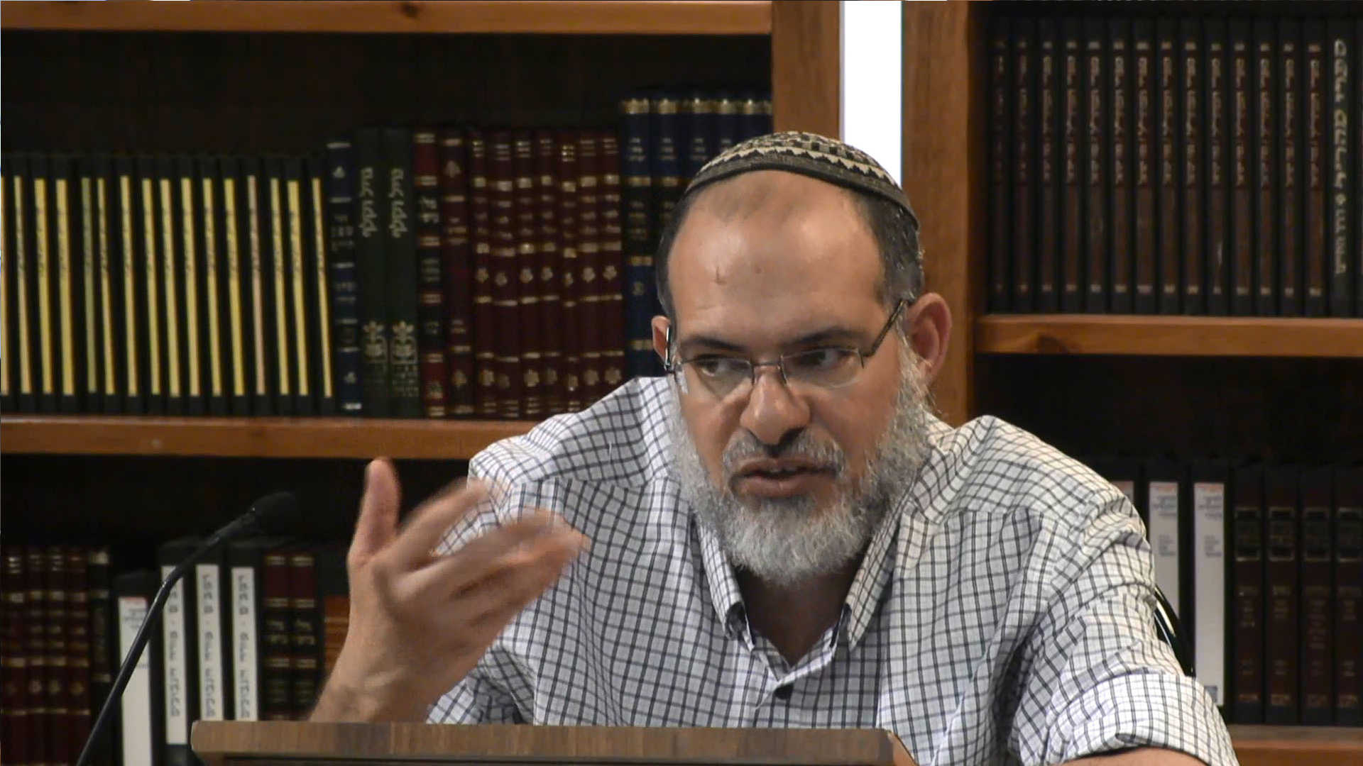 הרב טמיר: "אבלים וכואבים אבל לא מפחדים"