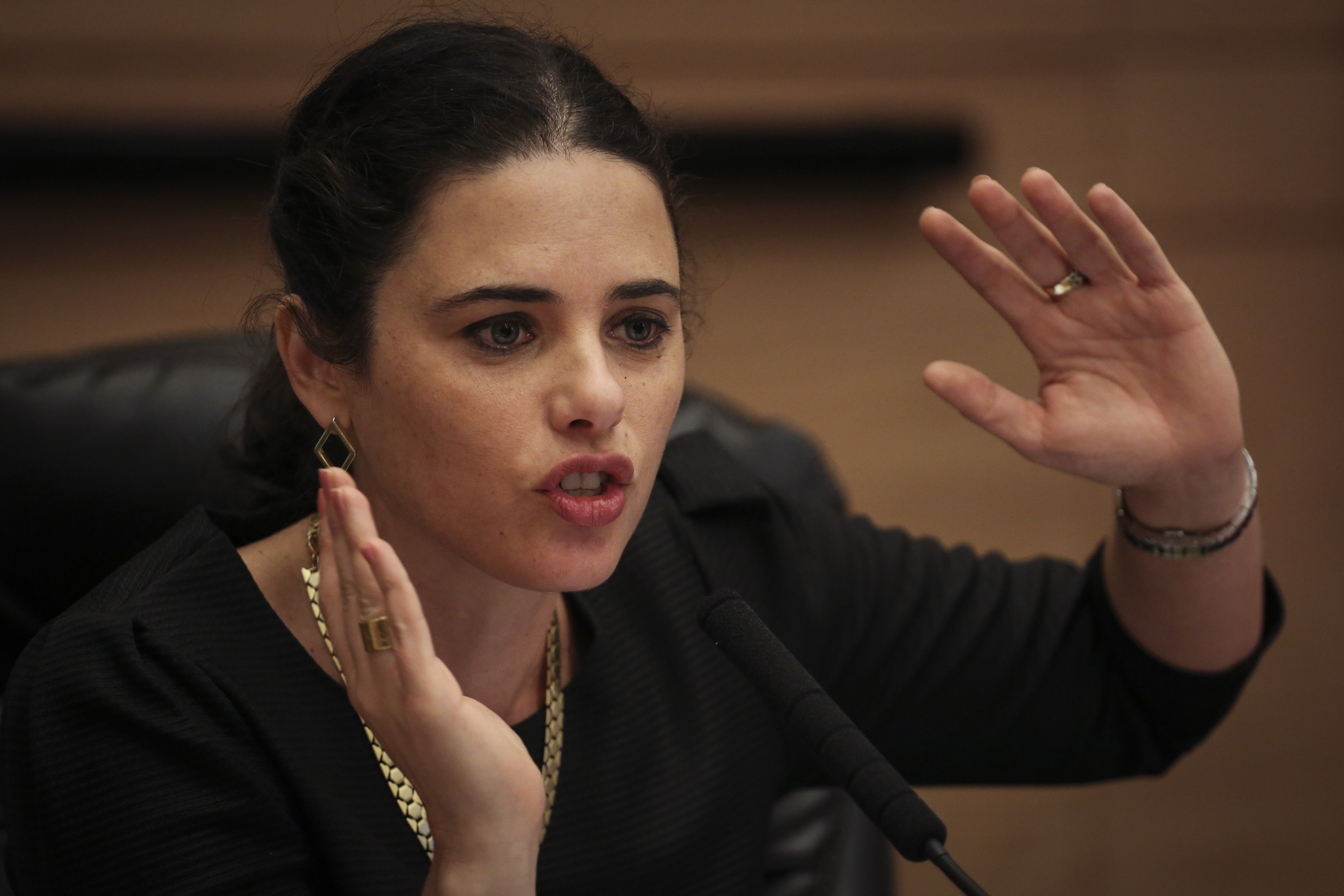 שקד: "אם נתניהו יבלף נהיה אופוזיציה לוחמת"