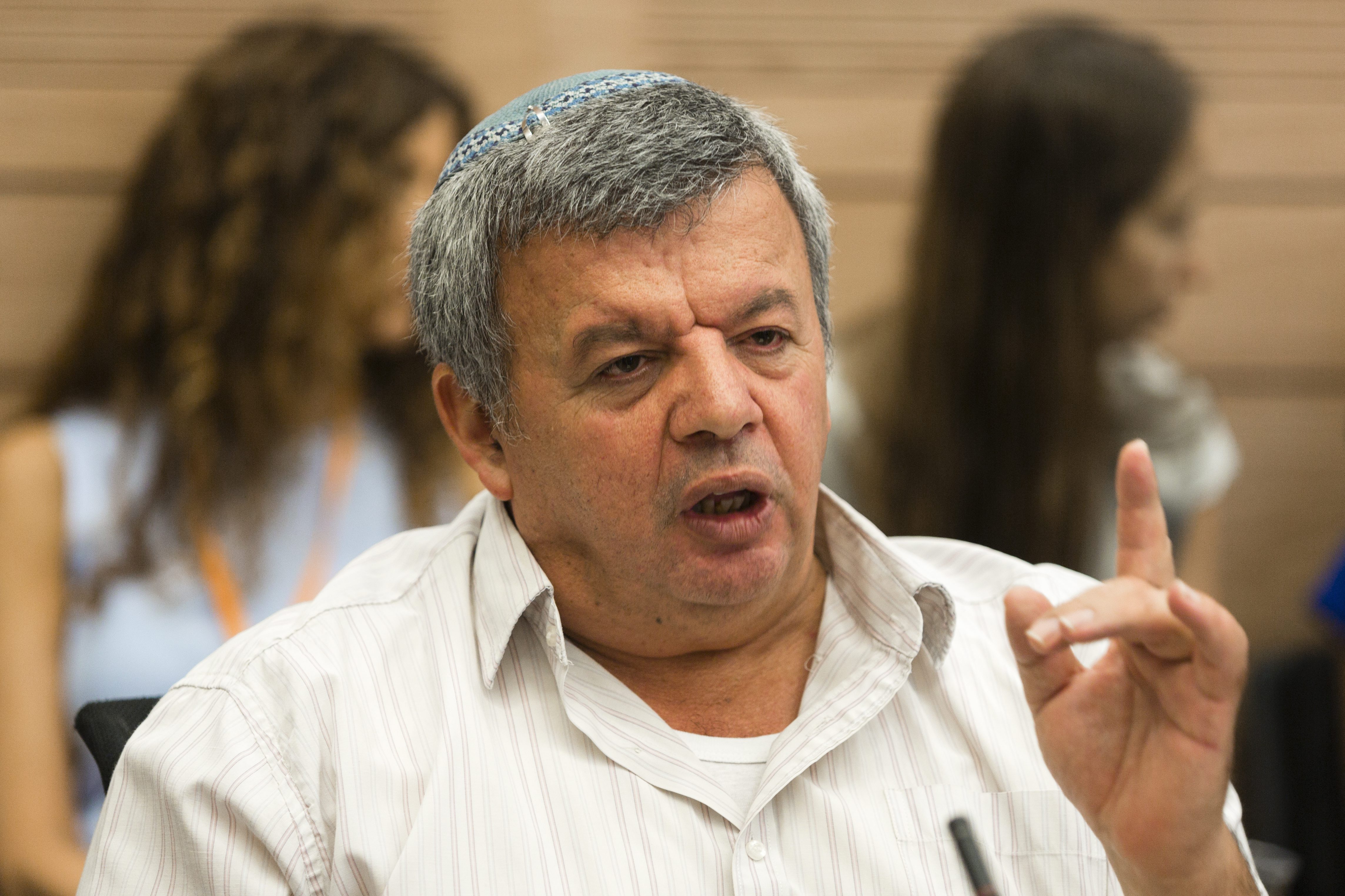 כלפה: משהב"ט מתקמצן והחקלאים מופקרים
