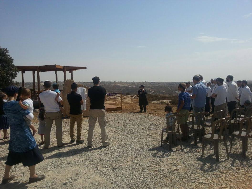 הוקם מצפה לזכר שלושה נופלים מקרית ארבע