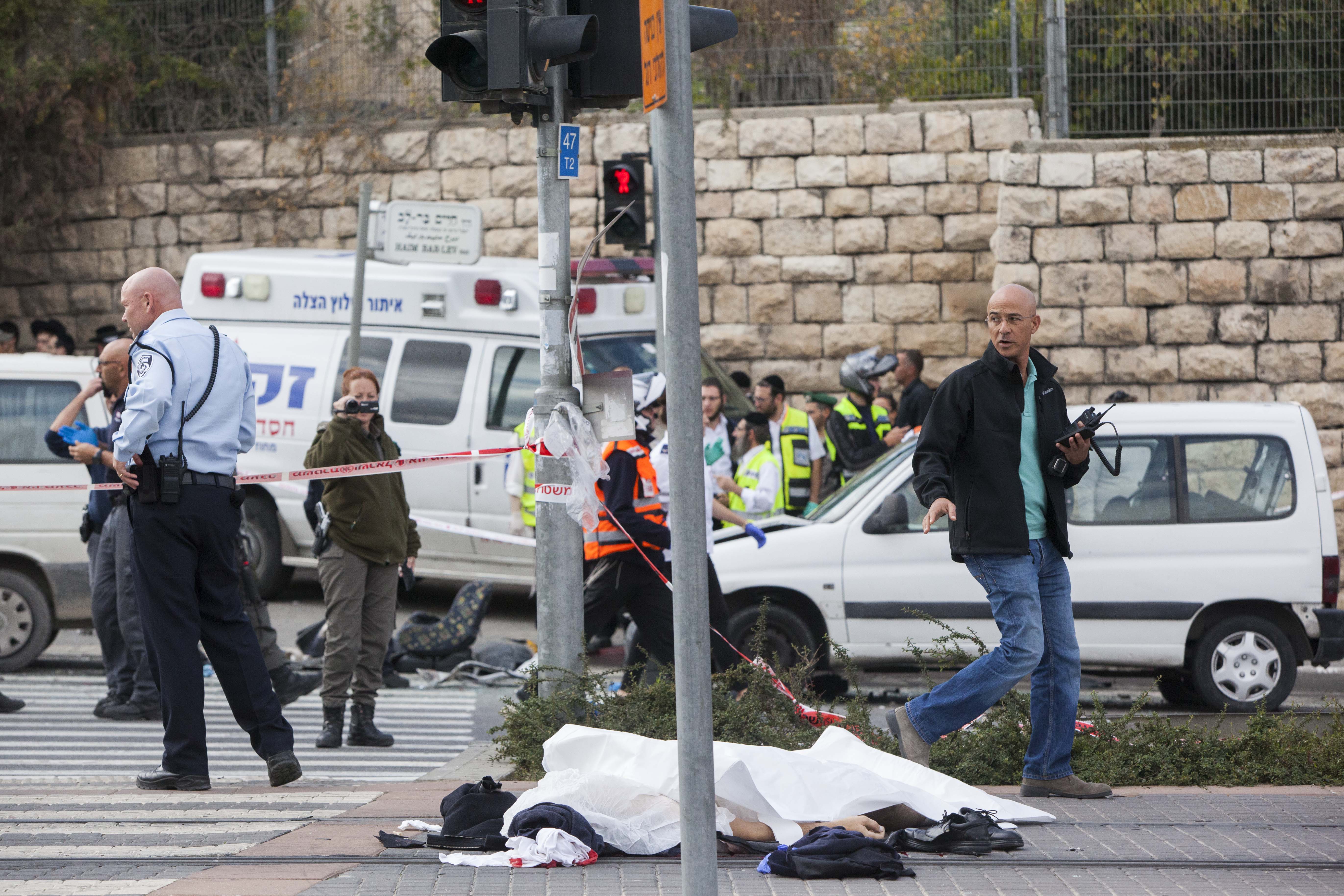 הפתרון "הגאוני" של המשטרה: מיגון רציפי הרכבת הקלה